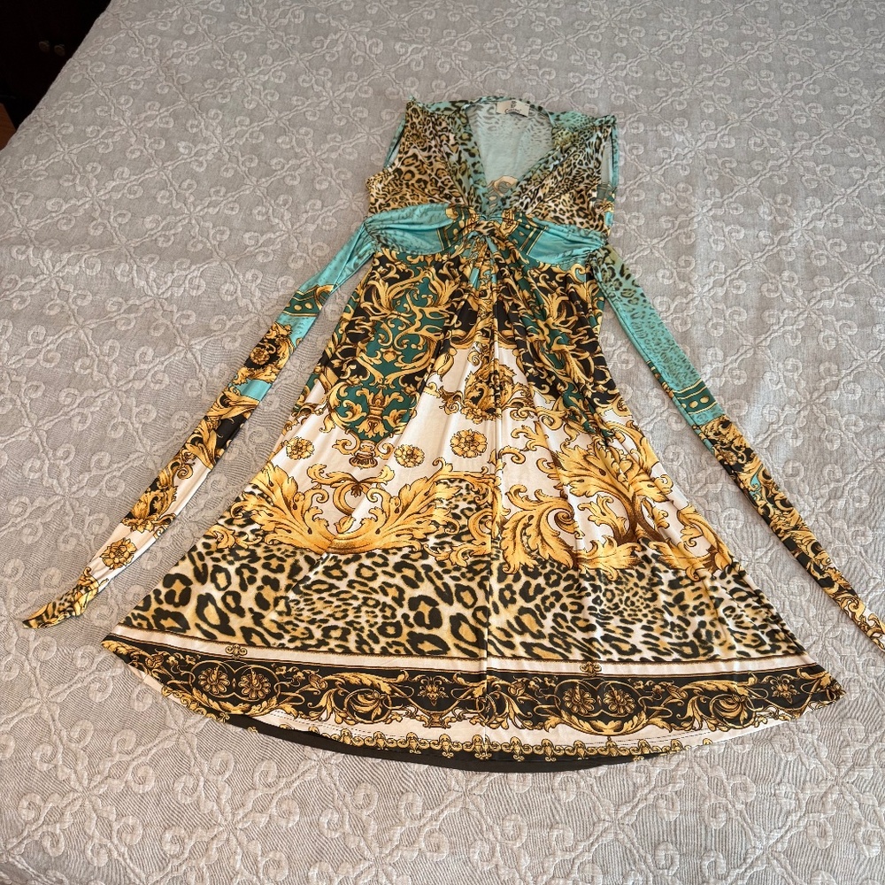 Castings, Made in France-Sleeveless, V Neck, Tie Back Cocktail Dress